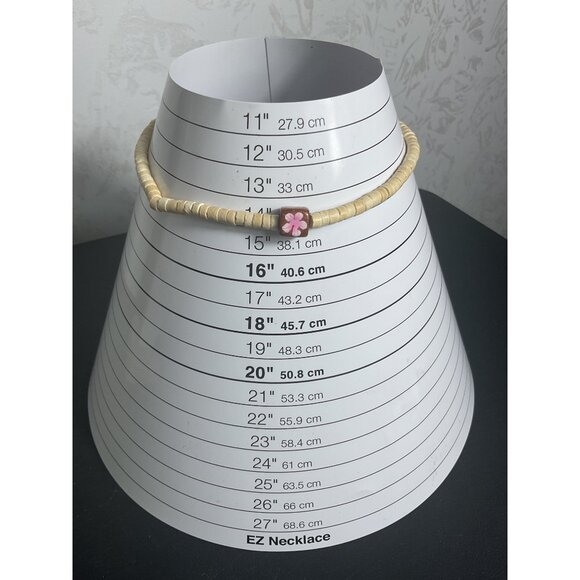 Vintage Beaded Necklace With Flower Pendant - Picture 2 of 4